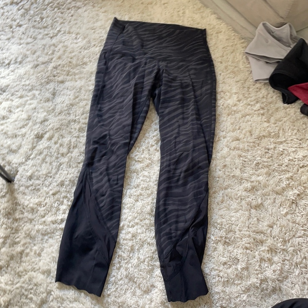 Lululemon le Tigre wunder under scalloped